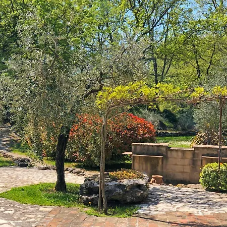 Nest By Interhome * Penna in Teverina